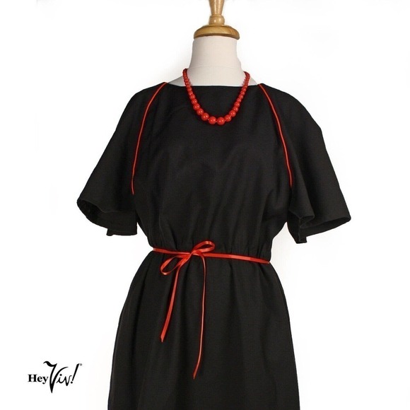 Vintage Black Dress w Red Piping Bell Sleeves and Elastic Waist Sz XL - Hey Viv - Picture 2 of 6